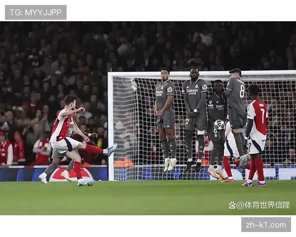 拜仁中卫德里赫特因伤缺席训练，可能影响球队对阵皇马的关键定位球防守