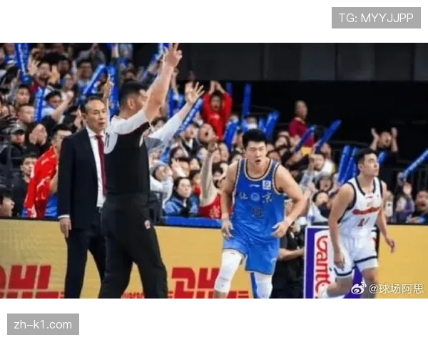 “广东华南虎客场大胜北京北控,周琦贡献30分15篮板统治内线”